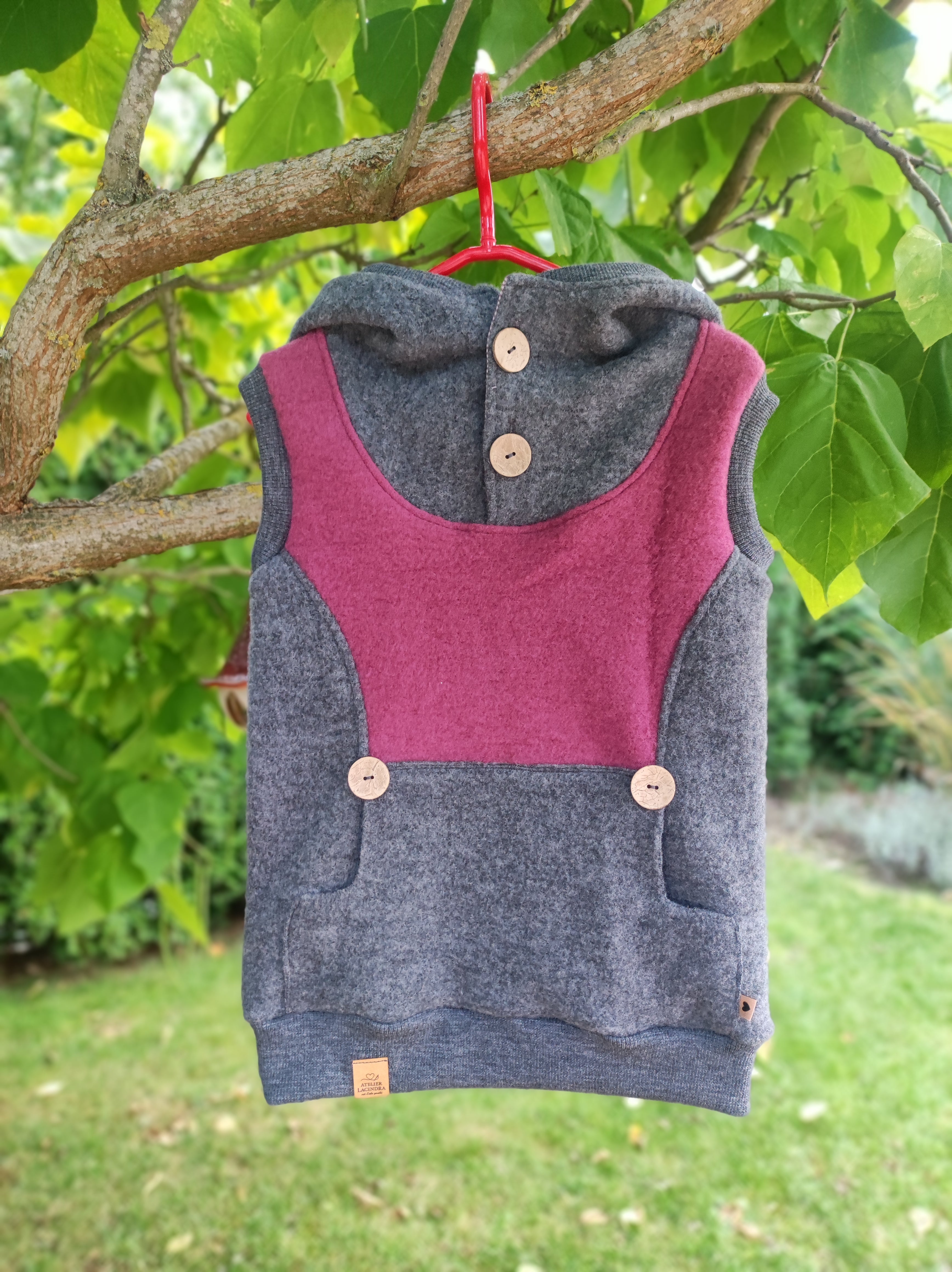 Merino-Wollfleece Pullunder *Waldfrucht*