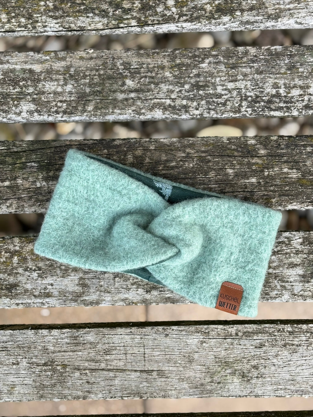 Wollfleece-Stirnband mit Twist *Salbei*